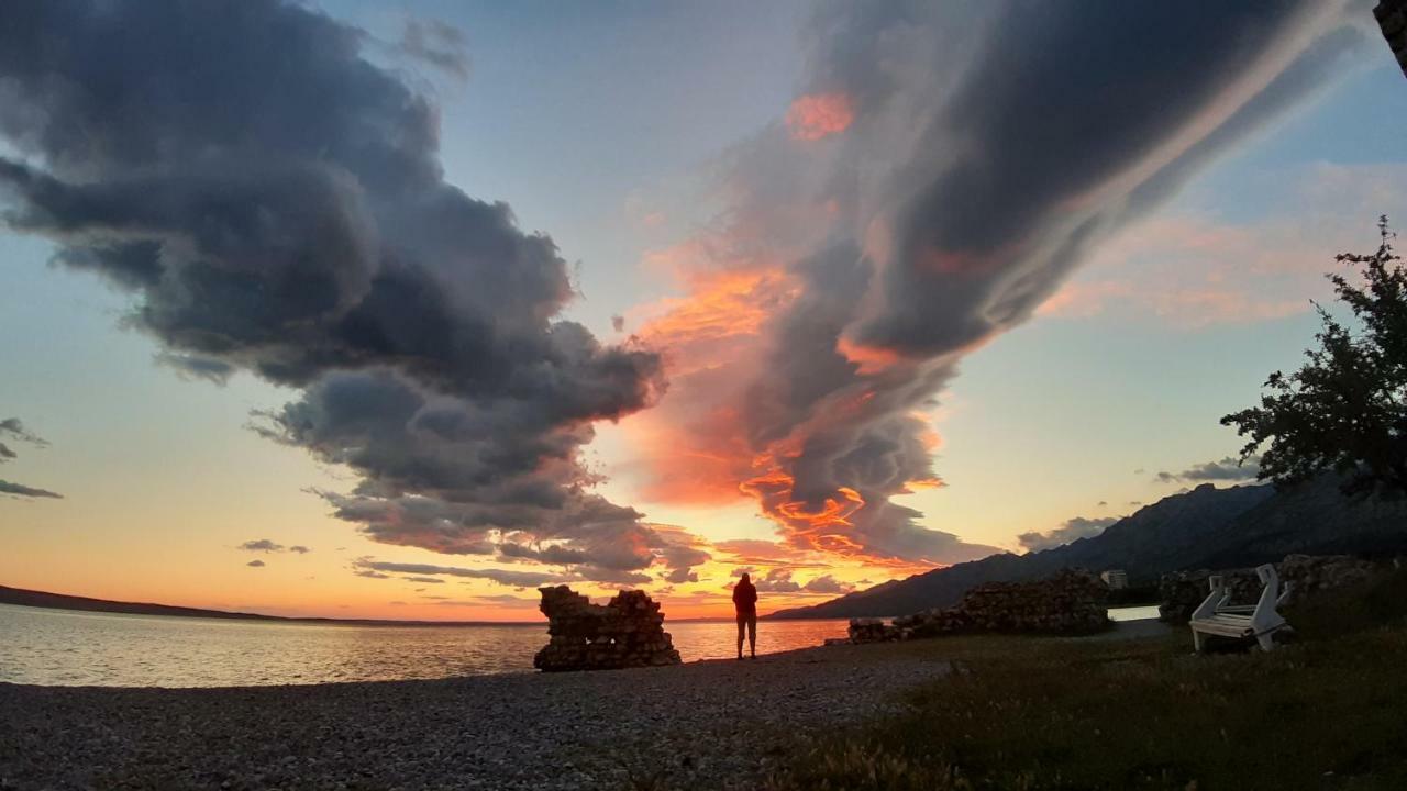 Appartamento Relax Starigrad Paklenica Esterno foto